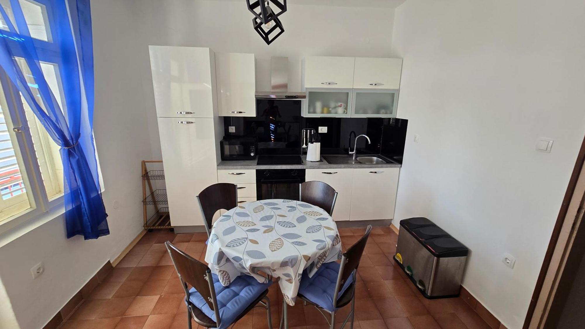 Apartman Juraga * Murter